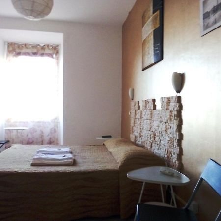 Gigi Holiday Rooms โรม ภายนอก รูปภาพ