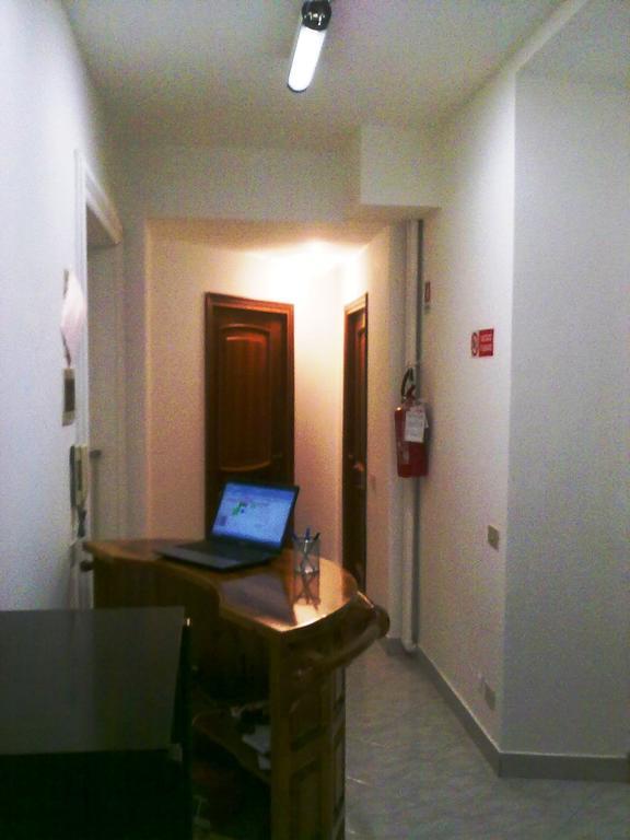 Gigi Holiday Rooms โรม ภายนอก รูปภาพ