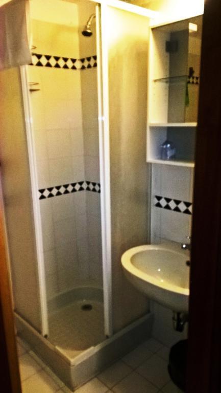 Gigi Holiday Rooms โรม ภายนอก รูปภาพ