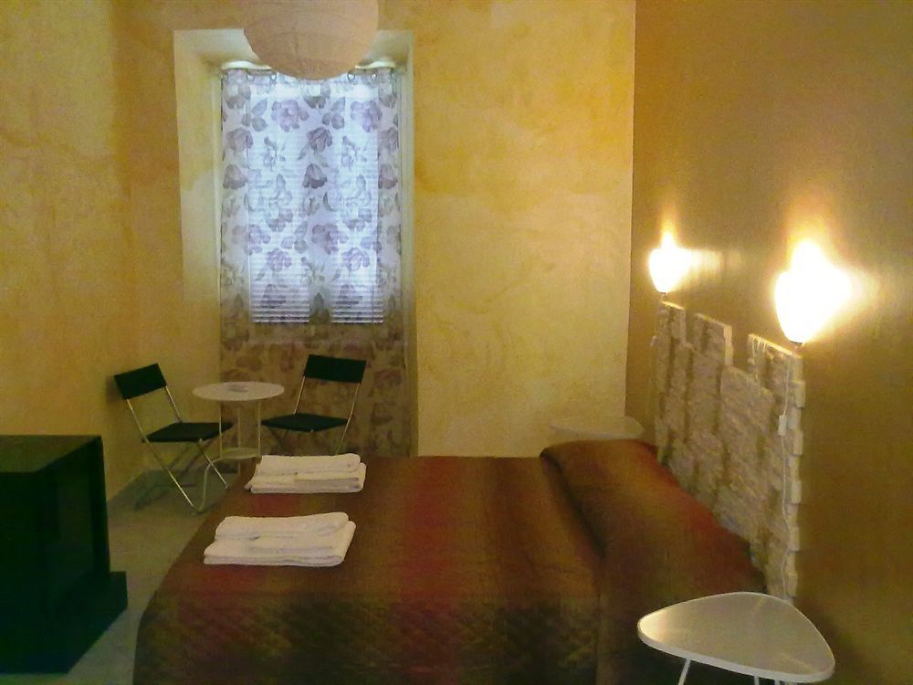 Gigi Holiday Rooms โรม ภายนอก รูปภาพ