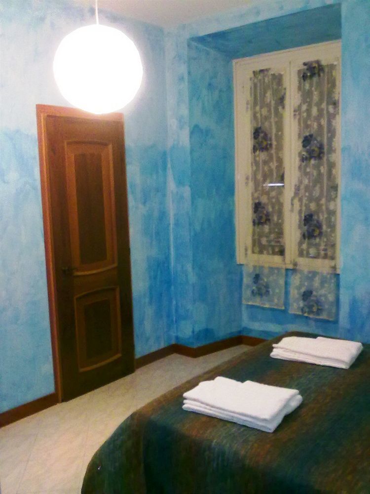 Gigi Holiday Rooms โรม ภายนอก รูปภาพ