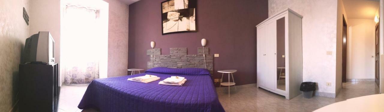Gigi Holiday Rooms โรม ภายนอก รูปภาพ